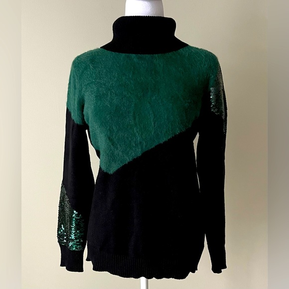 Alfani Black and Green Sequined Long Sleeves knitted Turtleneck Sweater EUC - Picture 2 of 10